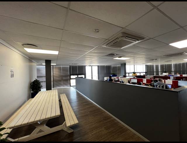 5,418M² WAREHOUSE TO LET IN AIRPORT INDUSTRIA